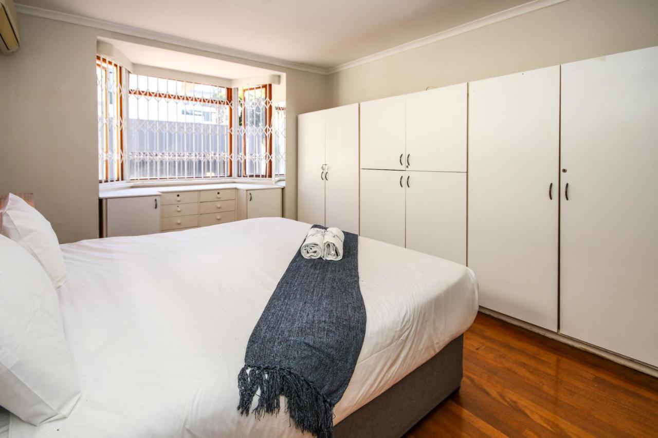 Apartment In Sea Point, Fresnaye *